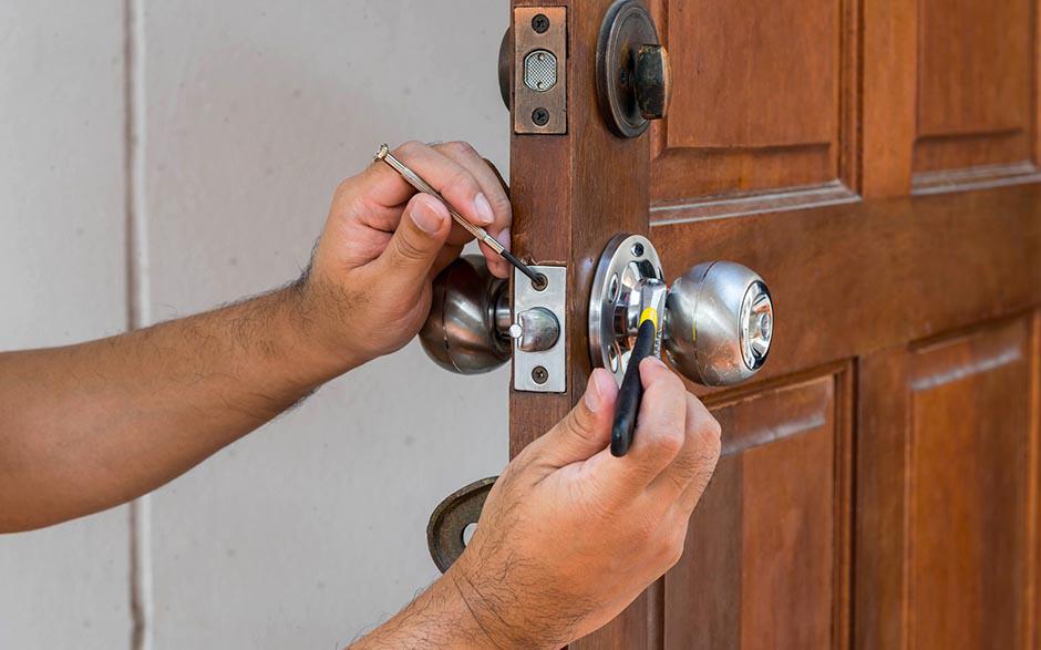trouver un serrurier honnete Paris 10